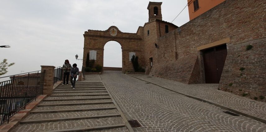 paesi intorno senigallia